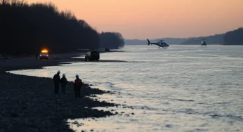 Recovery Efforts Continue After DC Plane and Helicopter Collision